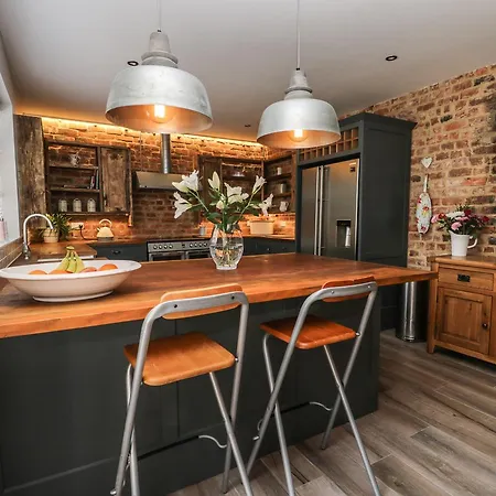 11 Highfield Holiday home